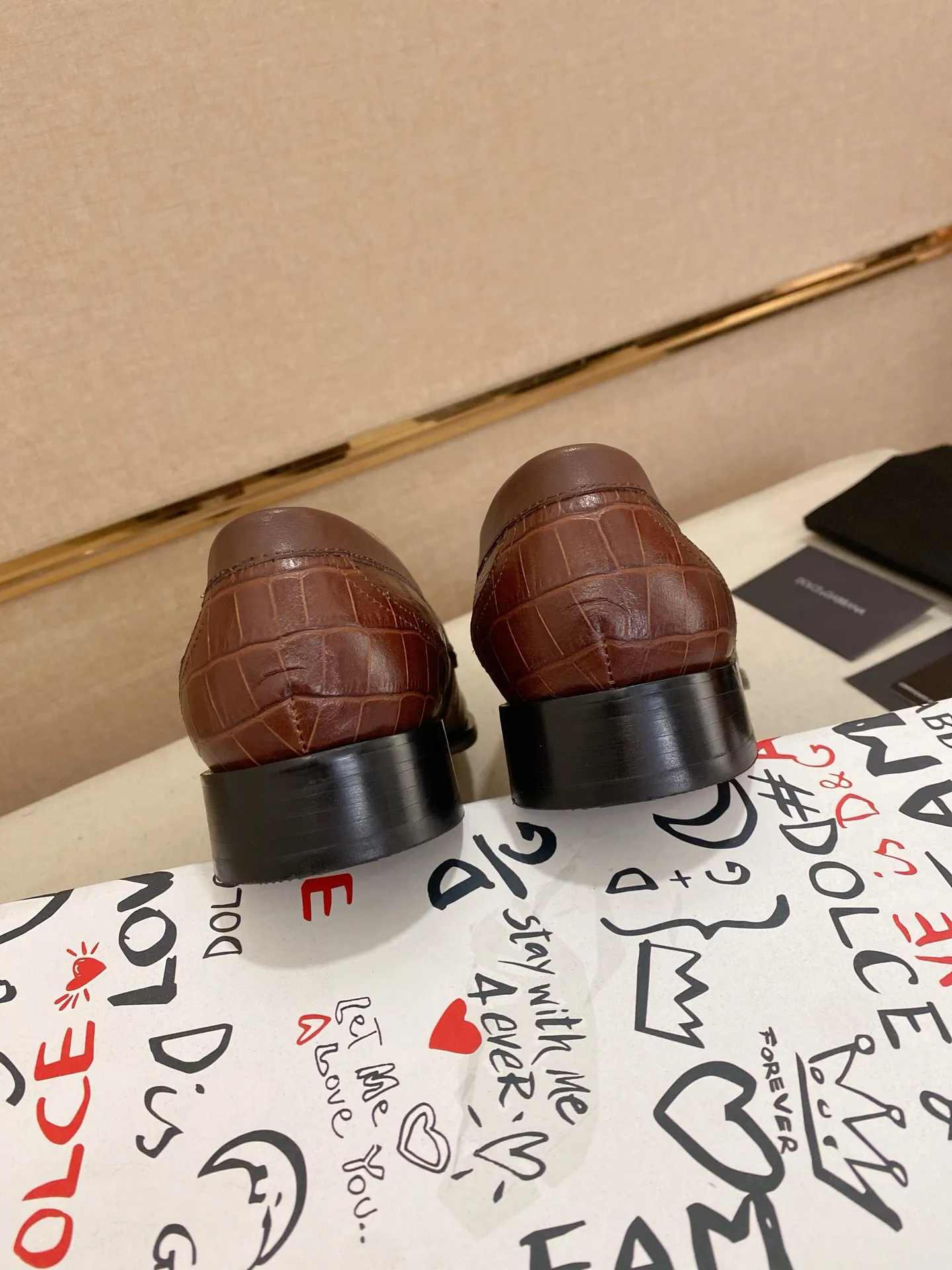 Men's clothing and shoes💰 520💰🌲DG top-notch🔍🔍men's new leather shoes🚹sold at the same time⚠The uppers are imported cowhide from Italy, the entire imported cowhide lining, and imported accessories💪💪, completely 1⃣️ vs. 1⃣️🇮🇹 💪💪, ⚠Sole: The original sole is specially provided by the original factory, the exclusive movable molded sole is super comfortable, ⚠Original factory follow-up goods, 🔍🔍high quality, can be entered and exited at will, welcome to compare ⚠Size number: 38-44. Can be customized 45 non-returnable